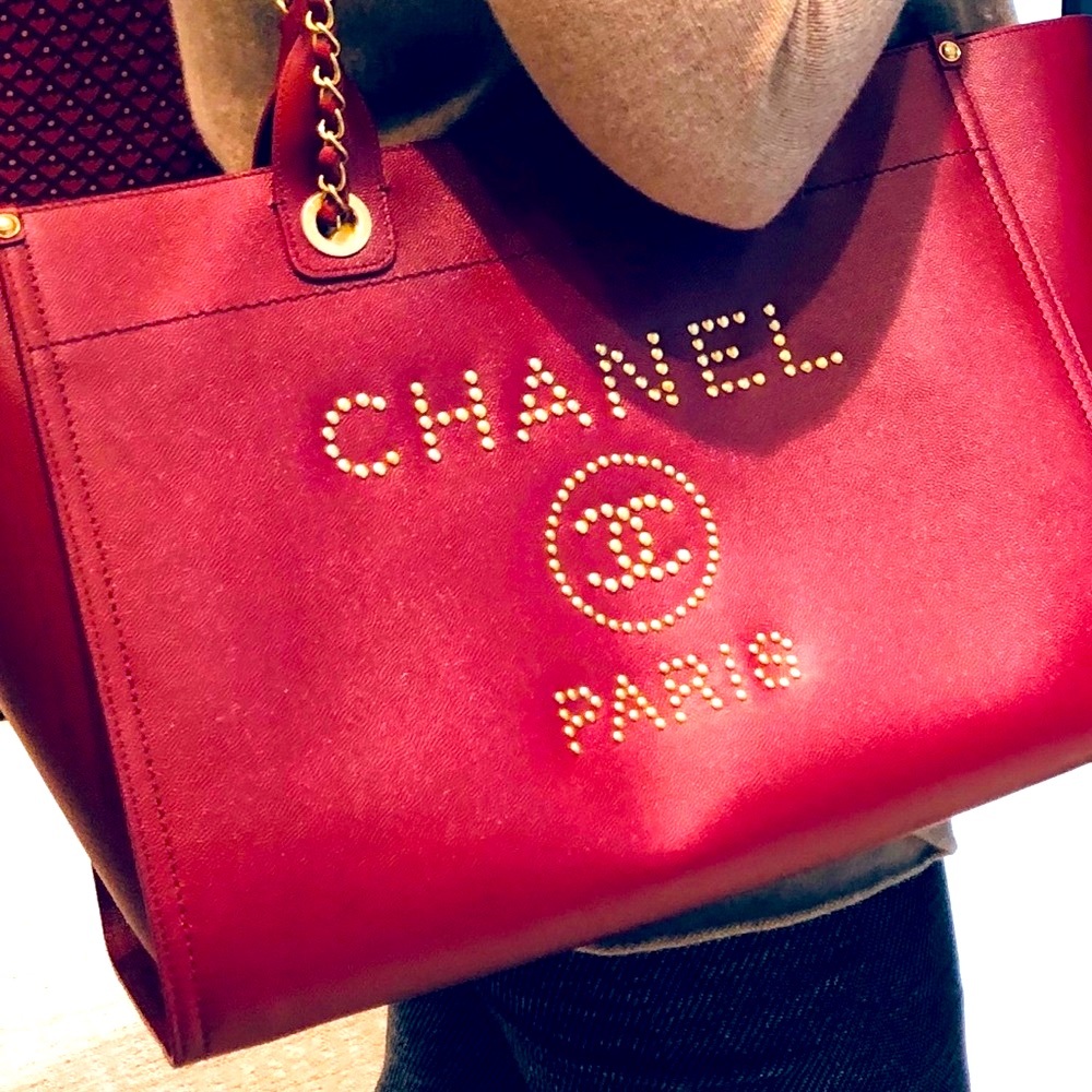 CHANEL leather Deauville bag